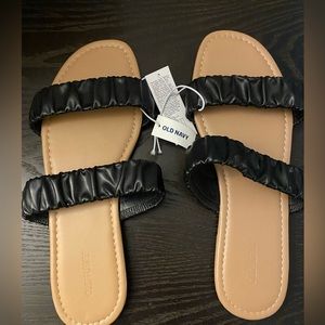 Old Navy faux leather stretchy strap sandals, size 10, NWT